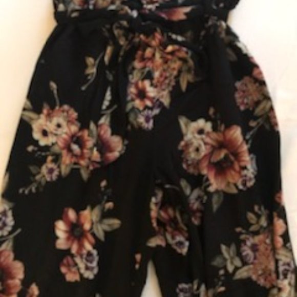 Tie-Waist Floral Pants - Picture 2 of 3